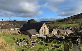 Happy Feet Cottage, Sleeps 6